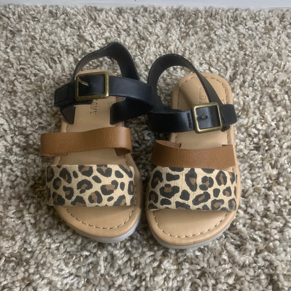 Cheetah print shoes so beautiful!